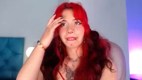 lilyred_ online show from July 9, 7:33 am