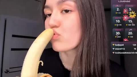 Lily online show from April 5, 6:40 pm