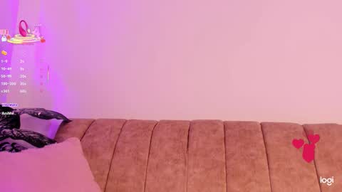 Lily  online show from September 22, 9:30 am