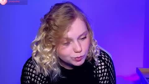 Snapshot of lime_cat chatting on September 24, 12:09 am lime cat online show from September 24, 12:09 am