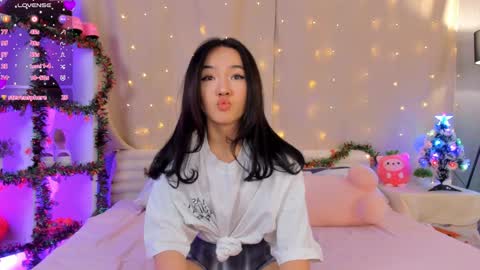 Lin Use menu to play with me  online show from December 11, 2:11 pm