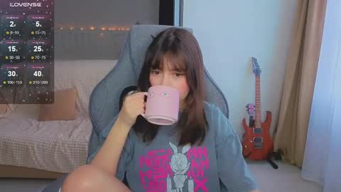 Lina online show from April 19, 10:59 am