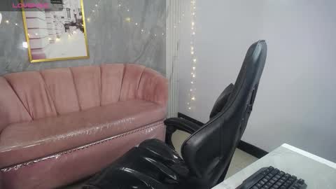 lina_ch1 online show from March 25, 8:34 pm