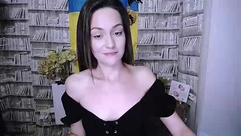 Lina online show from October 24, 7:37 am