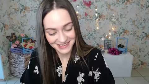 Snapshot of lina_star_s chatting on February 20, 6:50 am Lina online show from February 20, 6:50 am