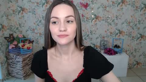 Snapshot of lina_star_s chatting on February 15, 6:44 am Lina online show from February 15, 6:44 am
