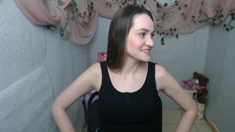 Snapshot of lina_star_s chatting on January 9, 7:10 am Lina online show from January 9, 7:10 am
