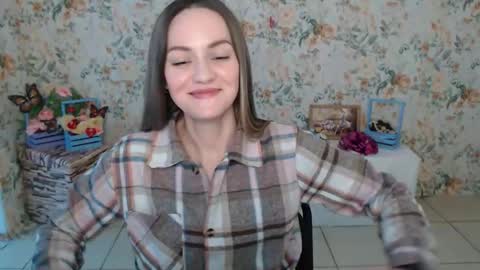Snapshot of lina_star_s chatting on February 13, 7:03 am Lina online show from February 13, 7:03 am