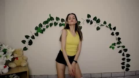 Snapshot of lina_star_s chatting on January 25, 6:45 am Lina online show from January 25, 6:45 am