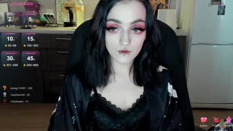 Lina 3  1715622743 online show from September 18, 9:19 am