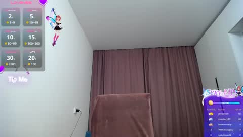 Lina Sparks online show from July 11, 4:18 pm