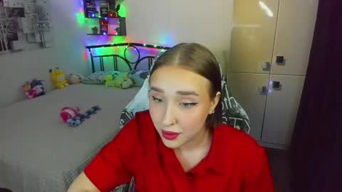 Lina online show from May 12, 9:54 pm