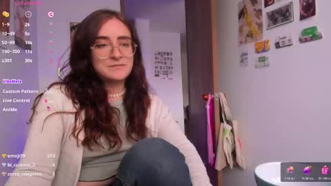 Giggles  online show from March 18, 4:56 pm