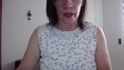 Linda Hanna online show from December 20, 3:27 pm