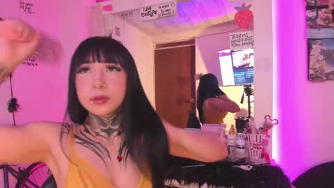 Lindaa maria  online show from March 2, 6:14 am