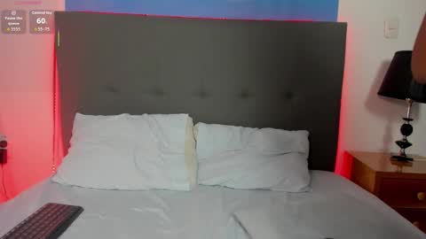 L I N D A online show from December 4, 2:58 am