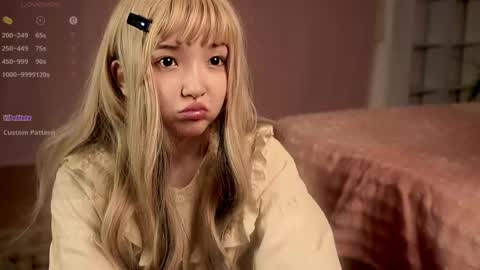 Linh -   online show from June 2, 9:05 pm
