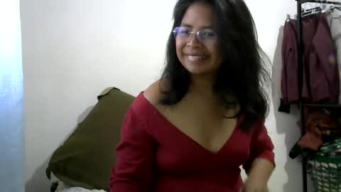 liora online show from July 6, 4:29 am