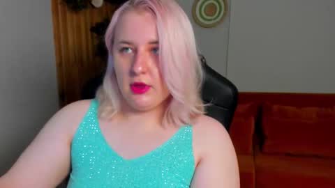 LioraArdyn online show from March 29, 5:28 am