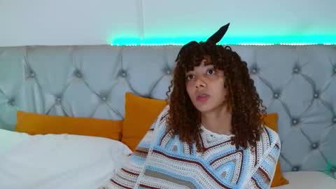 Eliza Moreau online show from February 10, 5:05 pm