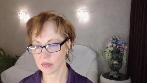 Liora Weiss online show from March 4, 6:53 am