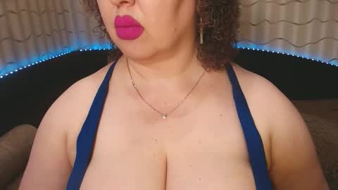 LIpsAddiction online show from April 5, 1:54 pm