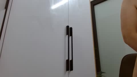 lisa_1011 online show from February 28, 9:09 am