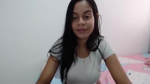 Lisa Santos online show from November 7, 2:00 pm