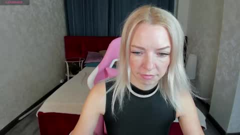 Snapshot of lisa_magnusson chatting on October 20, 12:24 am Lisa online show from October 20, 12:24 am