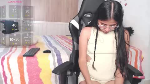 faisury online show from November 22, 8:11 pm