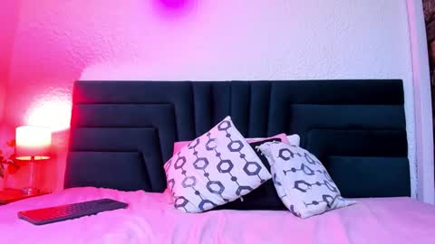 lisa white  online show from March 10, 5:22 am