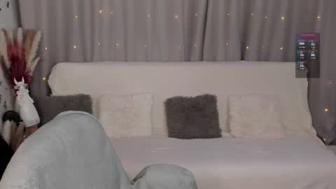 Lisa Moore online show from December 13, 10:51 am