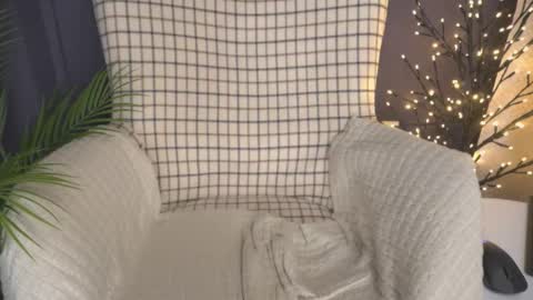 Lisa online show from February 8, 9:13 am