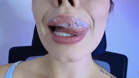 Lisbet online show from February 13, 8:32 pm