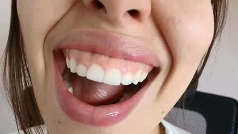 Lisbet online show from September 14, 9:01 pm