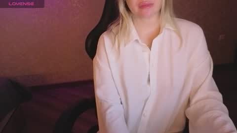 Anna online show from April 1, 3:18 am