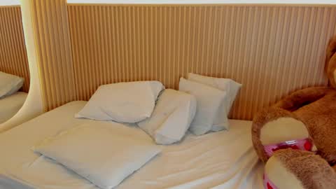 Liss online show from April 11, 11:58 am