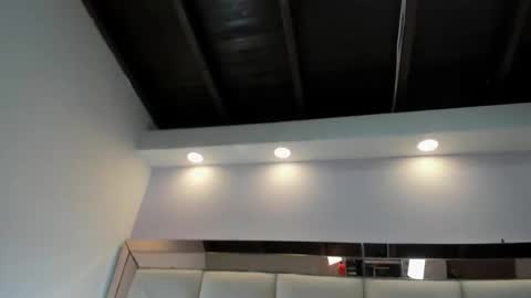 lissaharris online show from February 1, 5:17 am