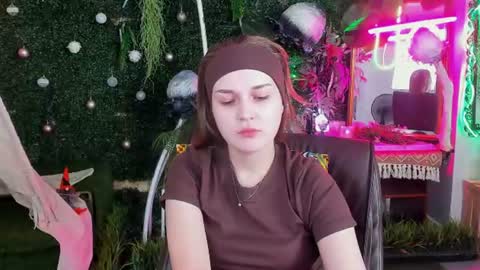Lissa Telor online show from July 11, 9:42 am