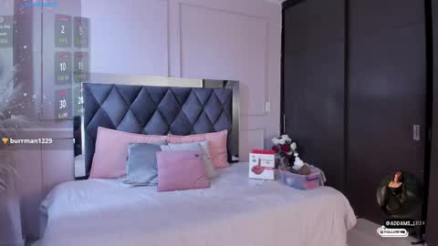 Snapshot of lissy_addams chatting on September 21, 7:56 pm Lissy online show from September 21, 7:56 pm