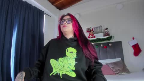 Snapshot of lissy_addams chatting on December 29, 1:28 pm Lissy online show from December 29, 1:28 pm