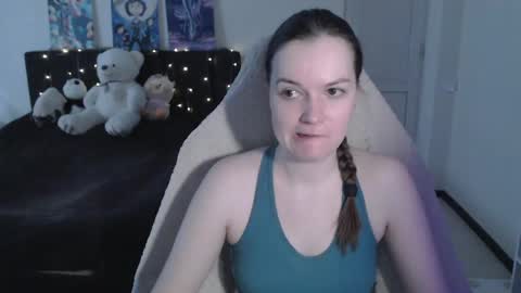 little__flowers online show from April 9, 8:31 am