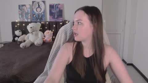 little__flowers online show from September 19, 7:51 am