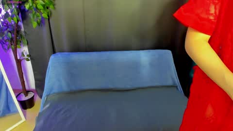 Isabel online show from May 31, 1:44 am