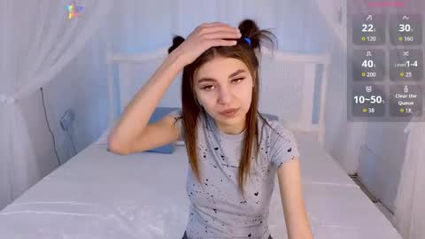    online show from April 7, 10:50 am