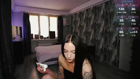 Birdy online show from March 23, 2:01 pm