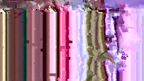 Ellie  online show from April 8, 5:15 pm