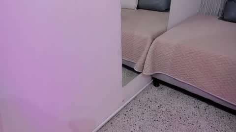 little_melody1 online show from May 19, 11:39 am