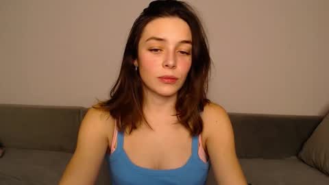 Mia   Im online every day 1530 PM in New York  2030 PM in London online show from December 22, 9:07 pm