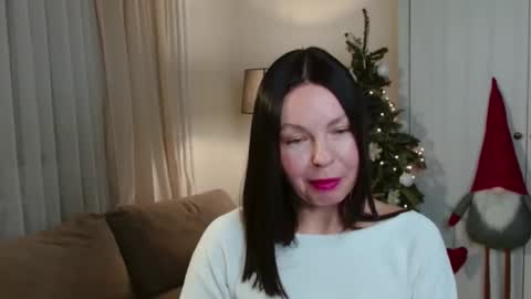 Nicole online show from December 19, 7:06 pm